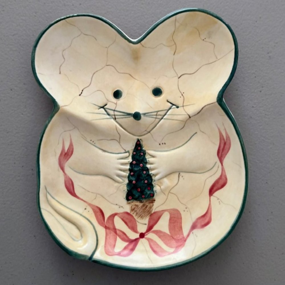 Vintage 1998 Laurie Gates Christmas Mouse Dish Hand Painted Pottery (EUC)